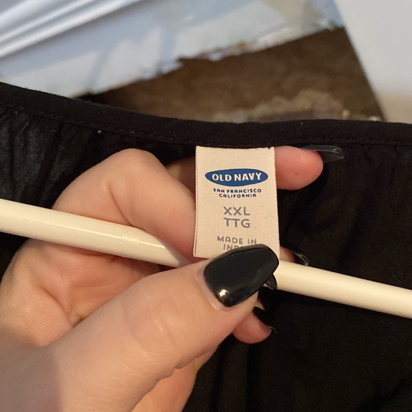 Old Navy black top w/ lace patch on shoulder - Picture 3 of 3